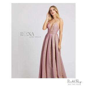 NEW - Lena for Mac Duggal Metallic Plunge Grown - Size 2 - Never used